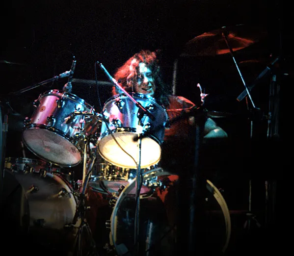 Dennis Elliott