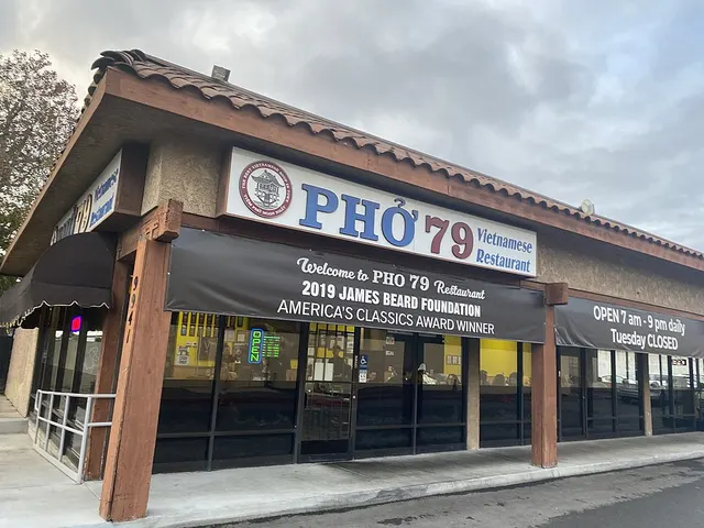 Pho 79