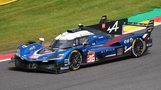 Alpine A424