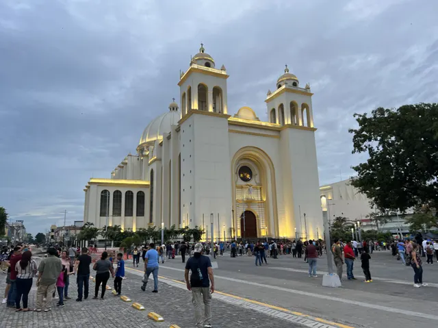 Cathédrale métropolitaine Saint-Sauveur de San Salvador