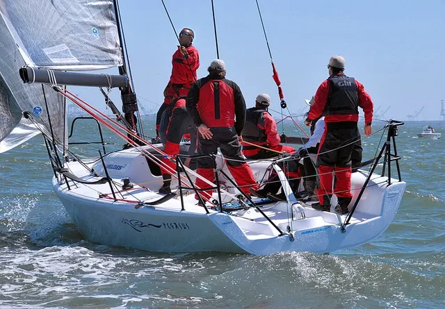 Melges 32