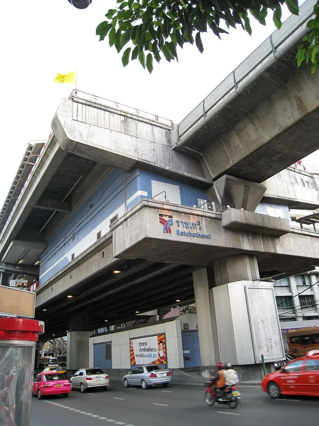 Thanon Phetchaburi