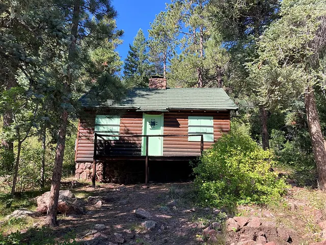 Peggy Hill Cabin