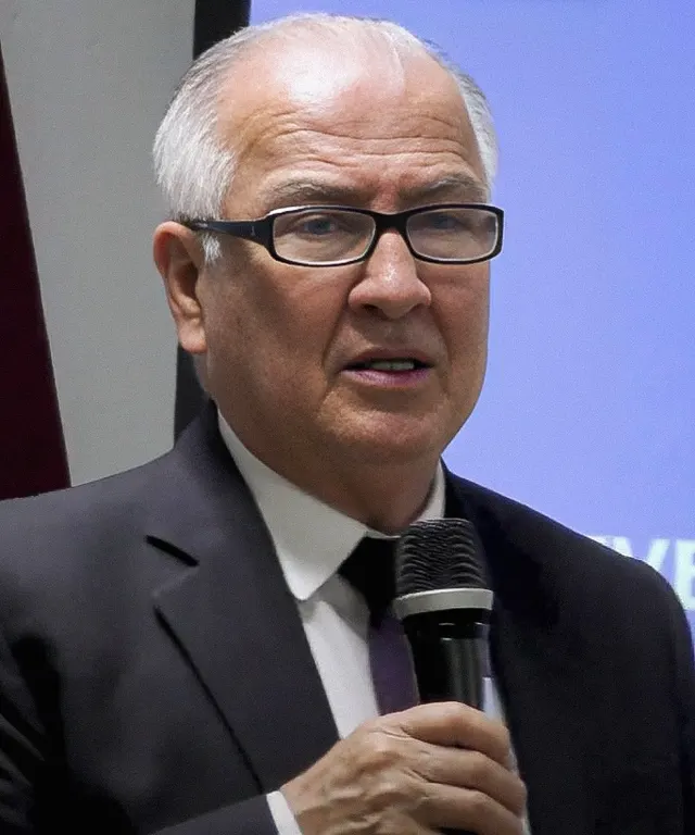 Alfonso López Chau
