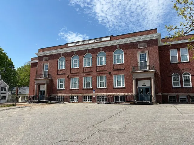 Hawthorne School