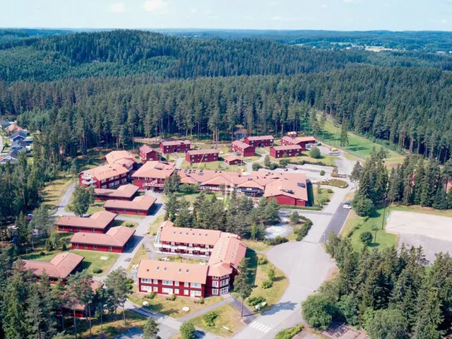 Ädelfors folkhögskola