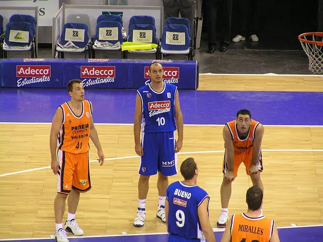 Carlos Jiménez