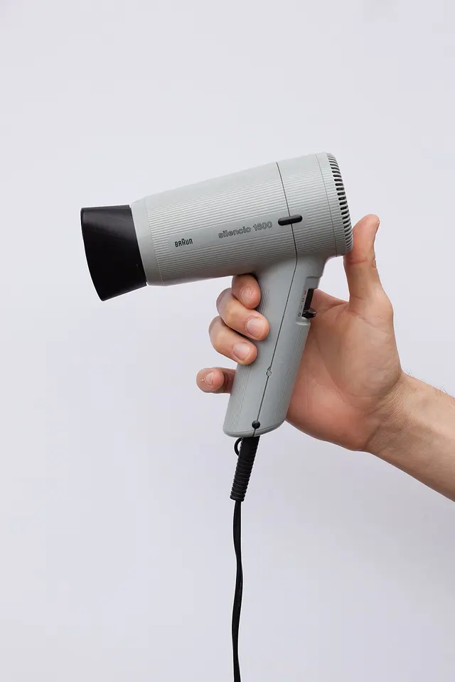 Hair dryer