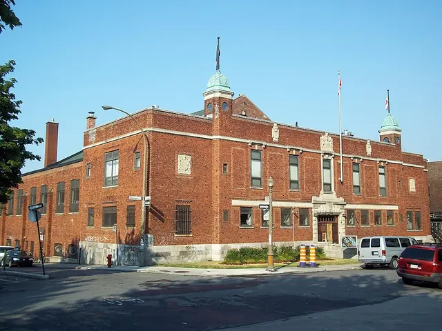 Manège militaire des Canadian Grenadier Guards