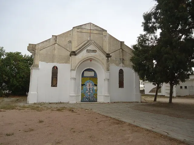 Église Sainte-Marie de Tinja