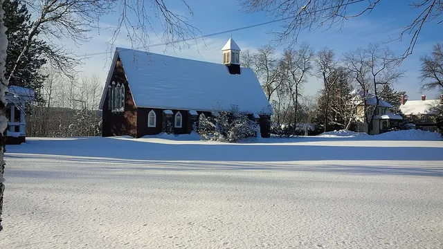 Église Saint-Andrew de La Tuque