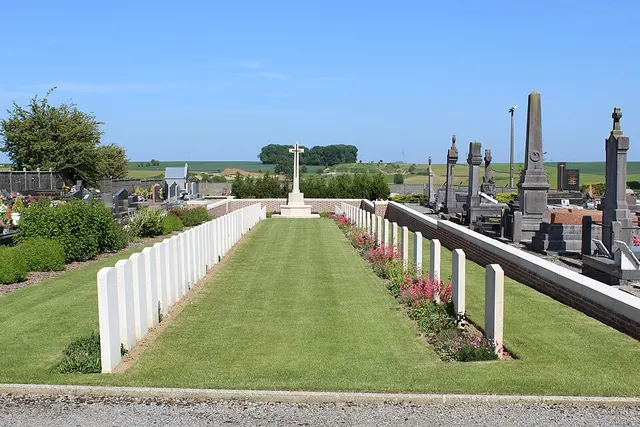 Inchy Communal Cemetery Extension