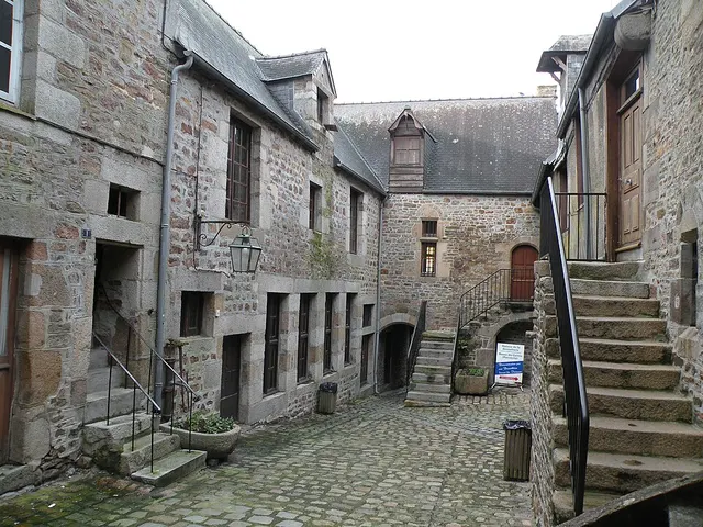 Cour du Foyer