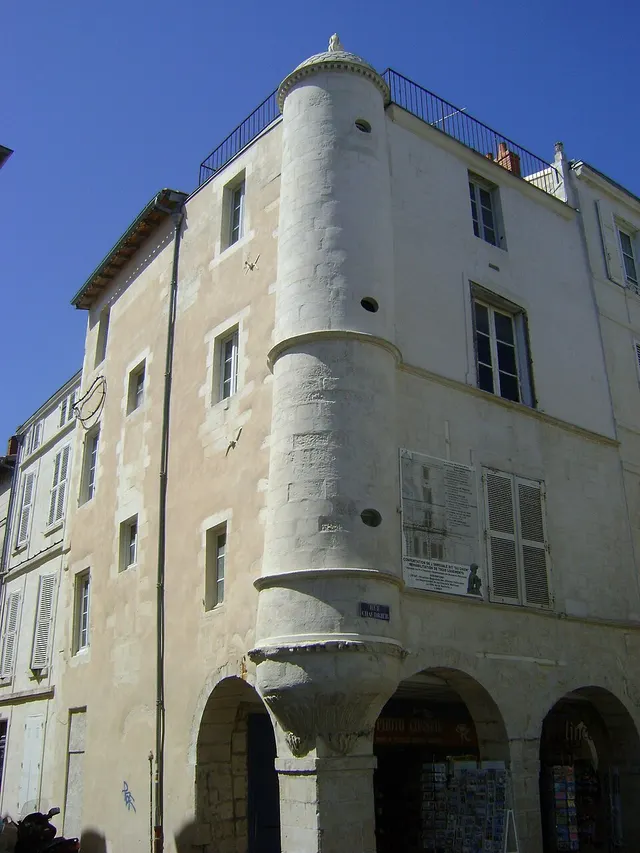 Maison au Chien