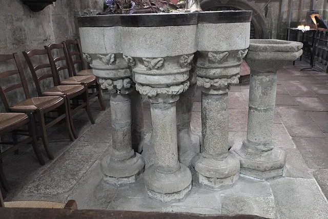 Fonts baptismaux de Tréguier