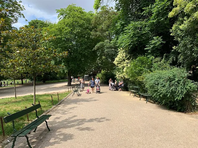 Avenue de la Grotte