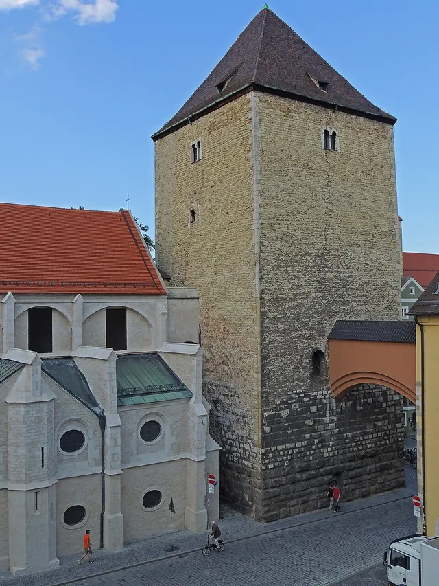 Tour Römer