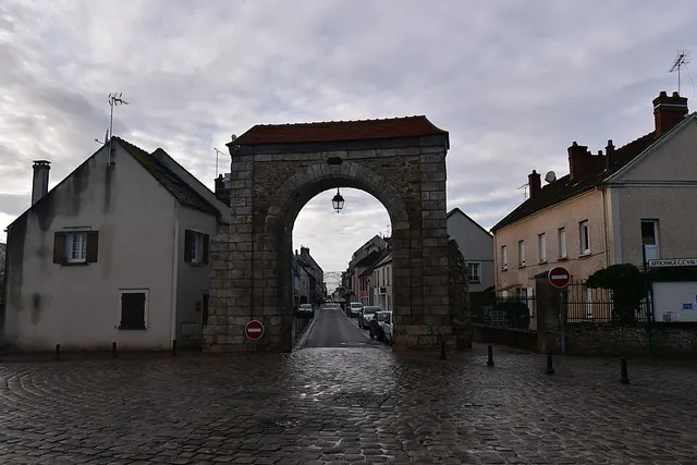 Porte d'en bas