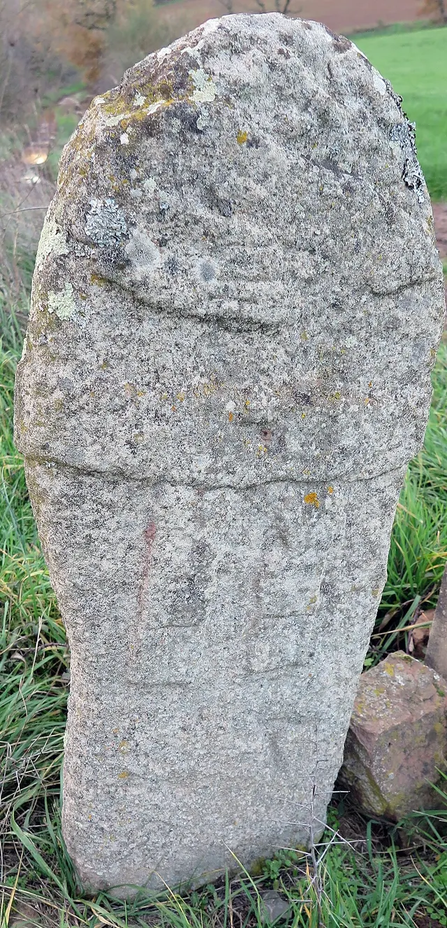 Statue-menhir de Saint-Léonce