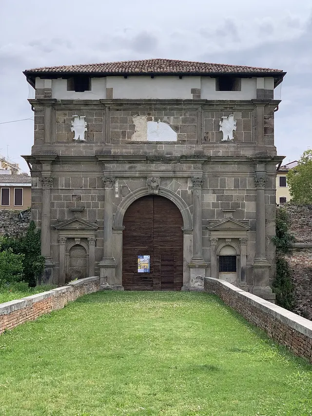 Porta San Giovanni
