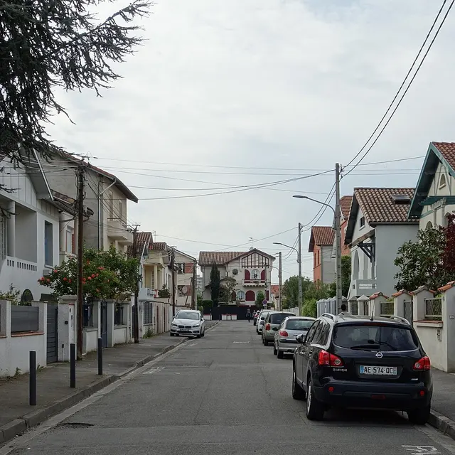 Rue Paul-Bély