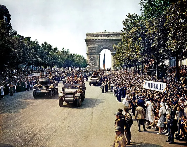 Août 1944