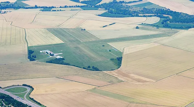 Aérodrome de Til-Châtel