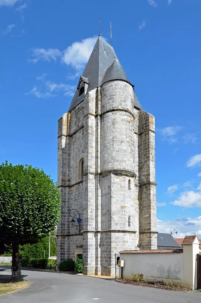 Tour du Pilori de Lormaye