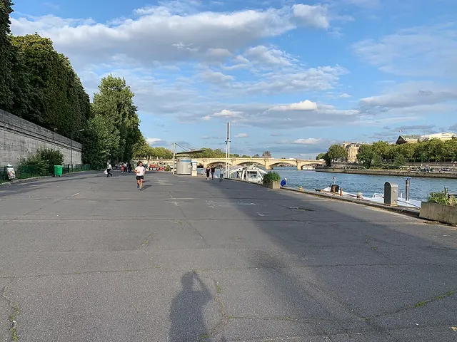 Port des Champs-Élysées