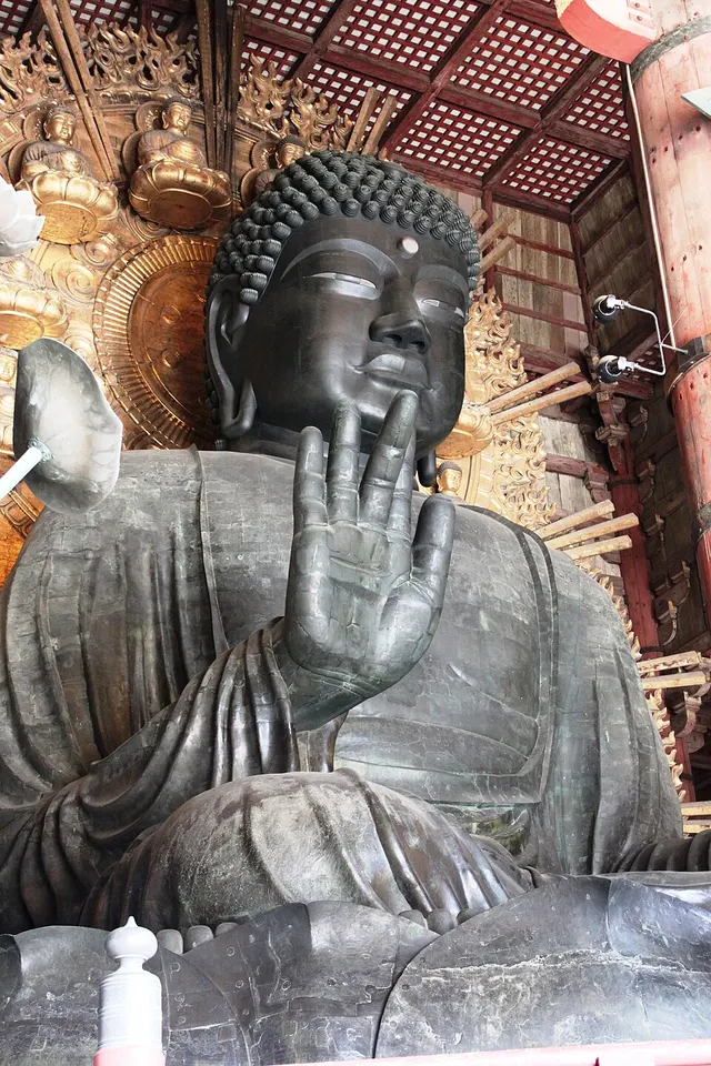 Trois grands Bouddhas du Japon