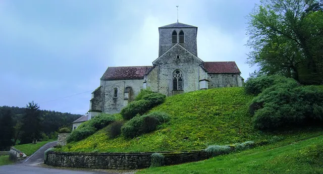 Église Saint-Pierre de Noiron-sur-Seine