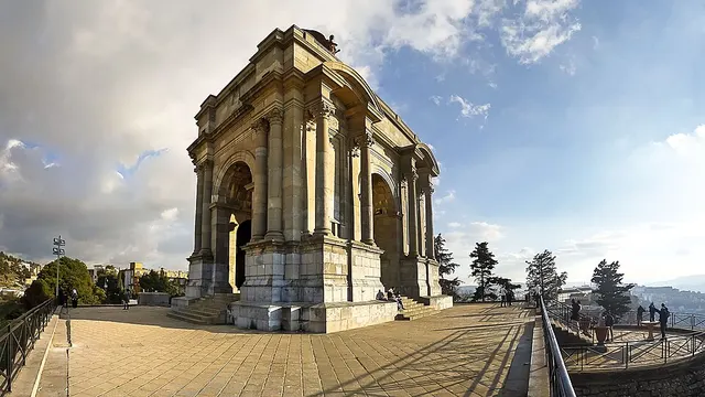Monument aux morts de Constantine